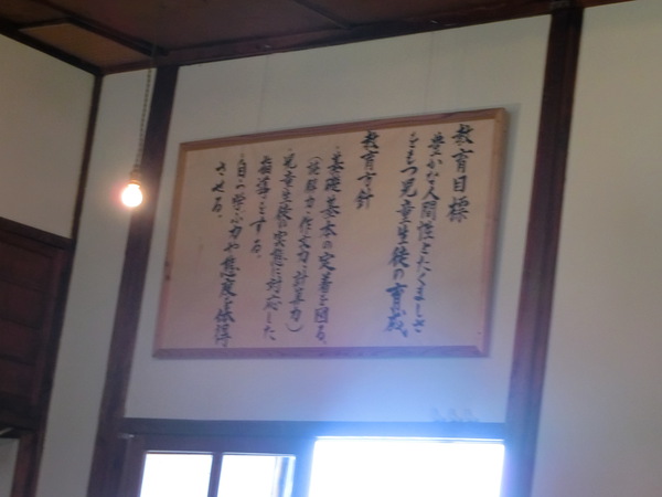 喫茶ネコノシマは、まるでタイムスリップしたかのようだった。