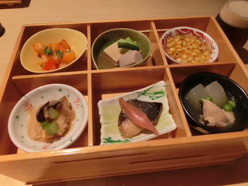 今日のランチは、日本料理『錦』