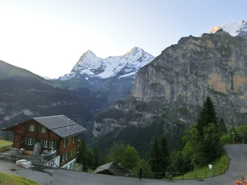 スイスの旅だんだん興奮「ミューレンからメンリッヘン」