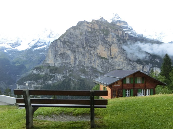 スイスの旅だんだん興奮「ミューレンからメンリッヘン」