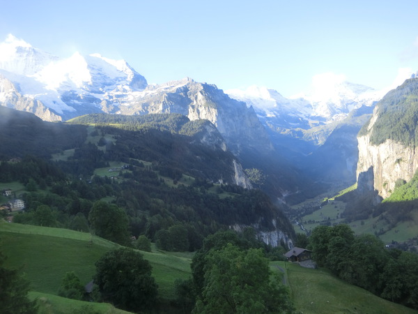 スイスの旅だんだん興奮「ミューレンからメンリッヘン」