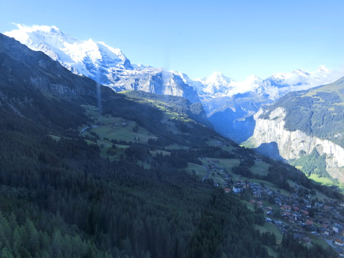 スイスの旅だんだん興奮「ミューレンからメンリッヘン」