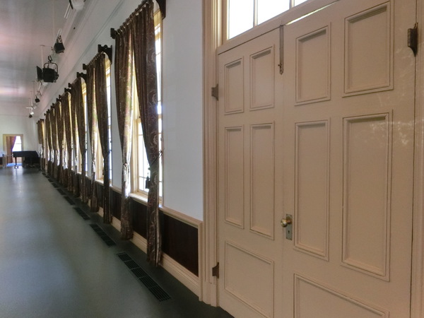 ヨーロッパ風の建物「善通寺偕行社」