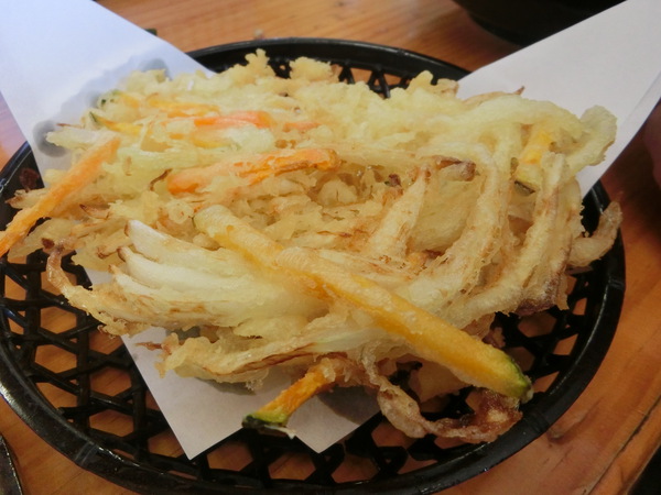 羽立うどんは、うどんか!天ぷらか!