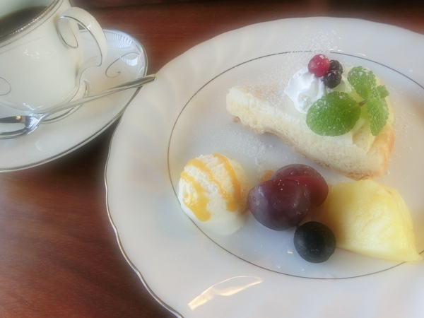 マイ カフェ ギャラリーでひと休み