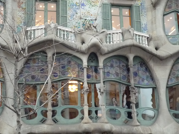 スペインの旅｢ガウディの建築物｣