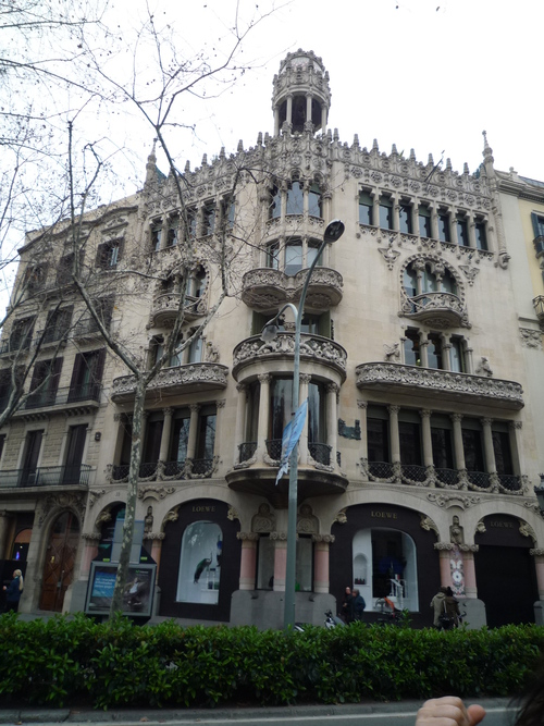 スペインの旅｢ガウディの建築物｣