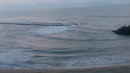 朝の日本海