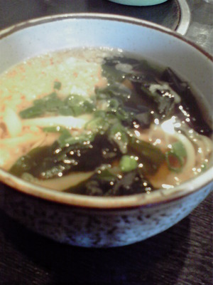 大阪の讃岐うどん店へ行く。