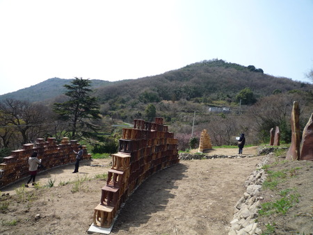 赤いめおん号で女木島へ行く。