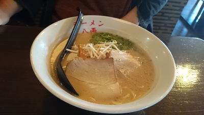和歌山ラーメン　八両