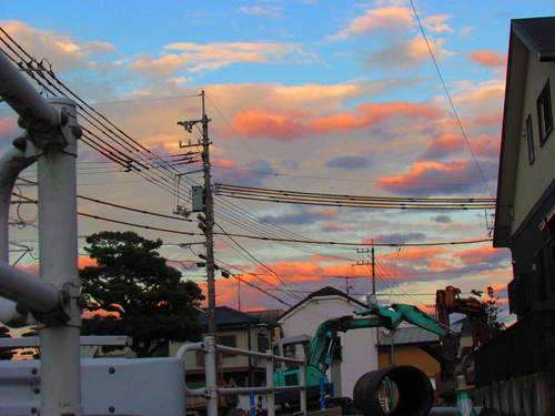 夕焼けが　東の空にも見えました　自宅周辺