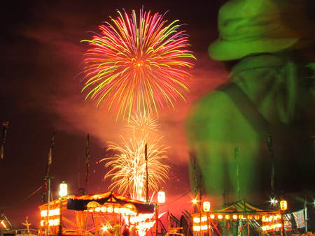 庵治町の船渡御祭り・花火　　