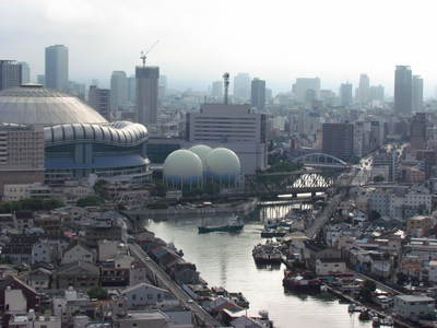 日の出の風景　　京セラドームを望む(大阪市内）