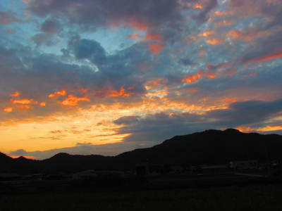 夕焼け　　鴨部から西へ