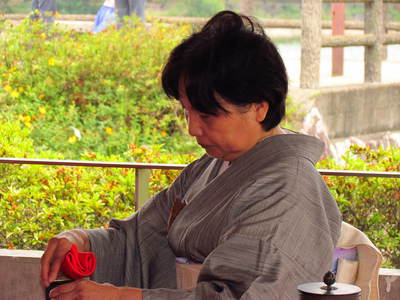 お茶会　いいお茶です　　さぬき市きかく公園