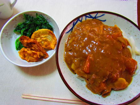 昼　カレーウドン　　　　　　　　　　自宅