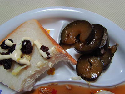 トーストの食べ方　　　　　自宅