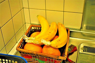 台所の一工夫　日持ちする新鮮なバナナ・・