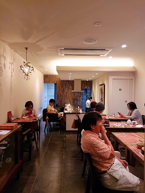 Cafe & Bar Re.Re（リリ）オープン