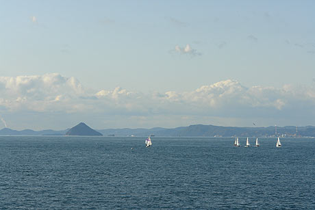春の海