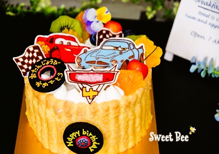 Sweet Bee 香川県 高松市 アイシングクッキー ケーキポップス カップケーキ フラワーケーキ スイーツデコレーション教室 販売 お馴染みのあのキャラケーキ