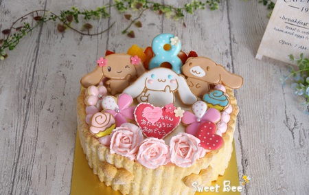 Sweet Bee 香川県 高松市 アイシングクッキー ケーキポップス カップケーキ フラワーケーキ スイーツデコレーション教室 販売 女の子のケーキ
