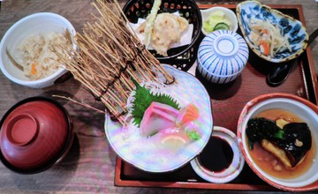 　　　ある日のランチ・・・・