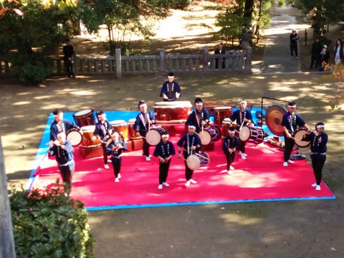 春日神社慰問演奏