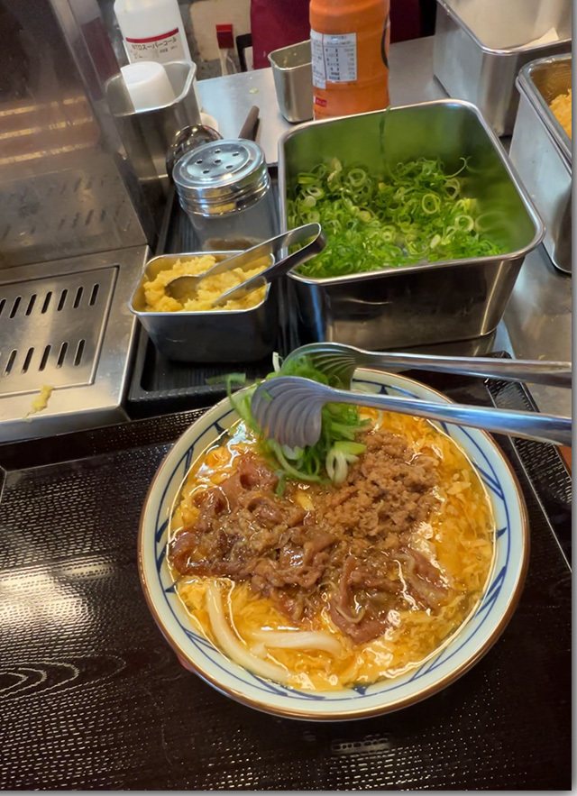 肉がさね玉子あんかけうどん 丸亀製麺