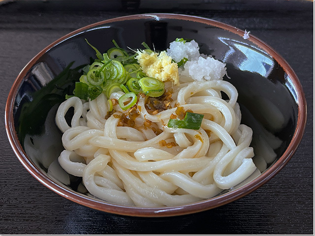 L＾} が食べたもん:美味くてびっくり 青とうしょうゆうどん めん舟