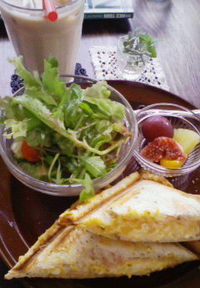 カフェ・フィーユ・エ・フィス♪
