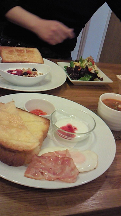 ＭＵＧ‘Ｓ　ＣＡＦＥ＊モーニング！！