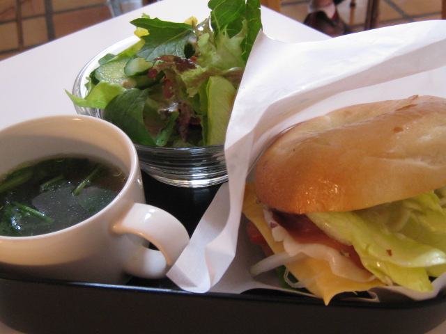 ｃａｆｅ　ネネリッキー
