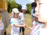 お外で元気にあそぶよ！