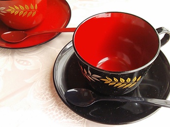コーヒーカップは香川の漆器♪