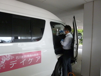 車内の除菌作業