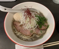 いりこらーめん 銀のDaruma（特製特濃ラーメン＋肉めし）