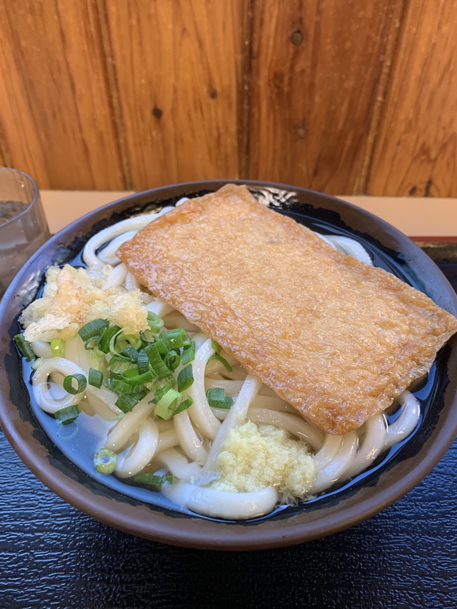 手打十段 うどんバカ一代（かけうどん＋きつね）