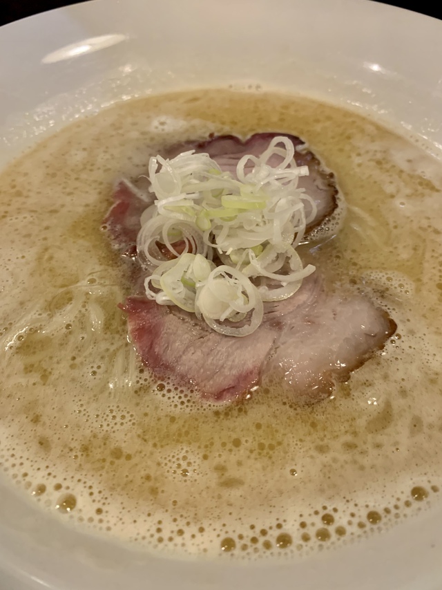 ハルオサンタダ（オヤマルラーメン＋具沢山の半チャーハン）