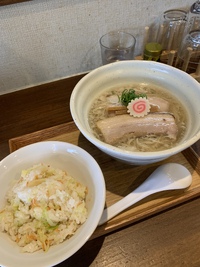 【朝すず】らぁ麺すずむし（背脂豚骨塩＋春キャベツと干しエビのご飯）