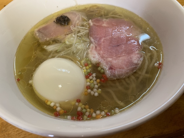 支那そば 讃岐ロック（塩ラーメン味玉入り、生姜の炊き込みご飯）