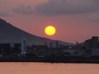 眩しくない朝陽