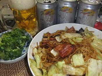今夜は、焼きそばで