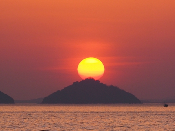 今日も夕陽が眩しかった