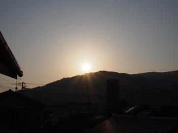 島の朝は、快晴
