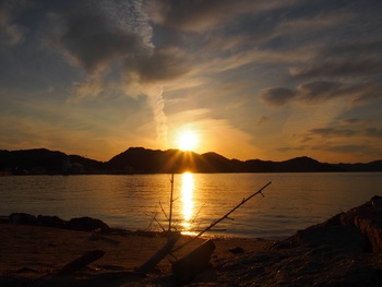 島の夕方の風景