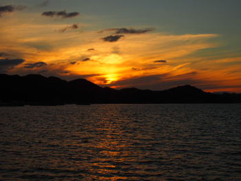 久々の島からの夕方の空