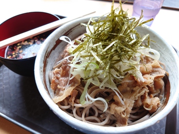 たまには、お蕎麦も。