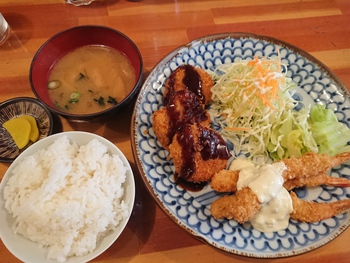 初「豚彩館」